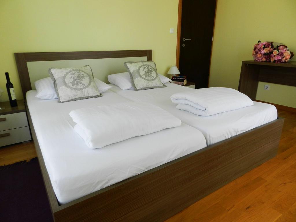 Smaragdna Villa Yourcroatiaholiday Premantura Exterior photo